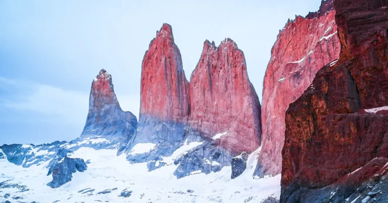 Featured image for 10 Must-See Chile Destinations for Solo Backpackers in 2025