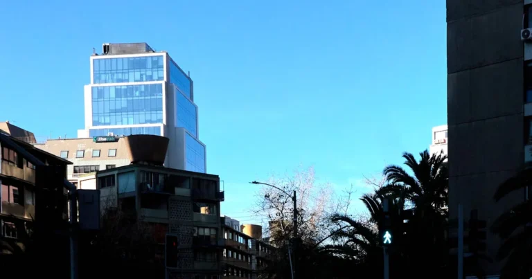 Featured image for Are There Specific Safety Concerns for Solo Travelers in Santiago Valparaso 2026